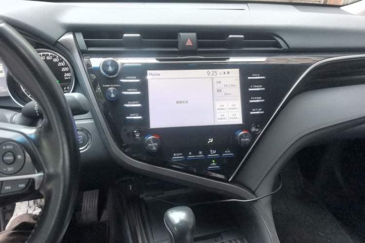 Used Toyota Camry 2018 2.5G Luxury Edition Audio And AC Panel