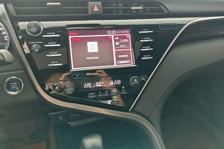 Used Toyota Camry 2018 2.0G Luxury Edition Audio And AC Panel