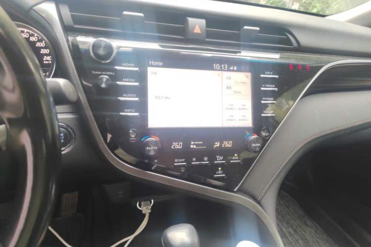 Used Toyota Camry 2018 2.5G Luxury Edition Audio And AC Panel