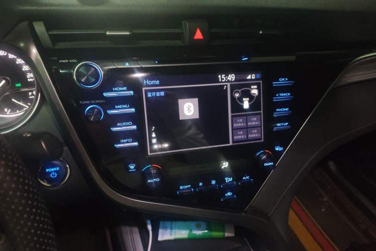 Used Toyota Camry 2018 Dual-Engine 2.5 HG Luxury Edition Audio And AC Panel