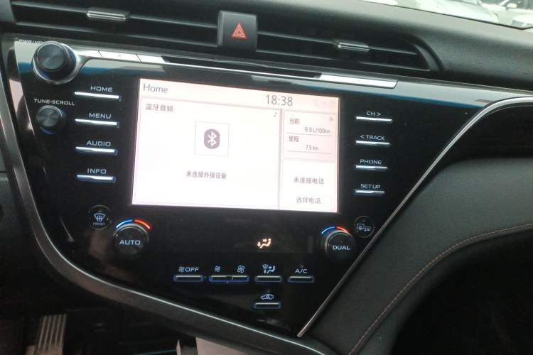 Used Toyota Camry 2018 2.5G Luxury Edition Audio And AC Panel