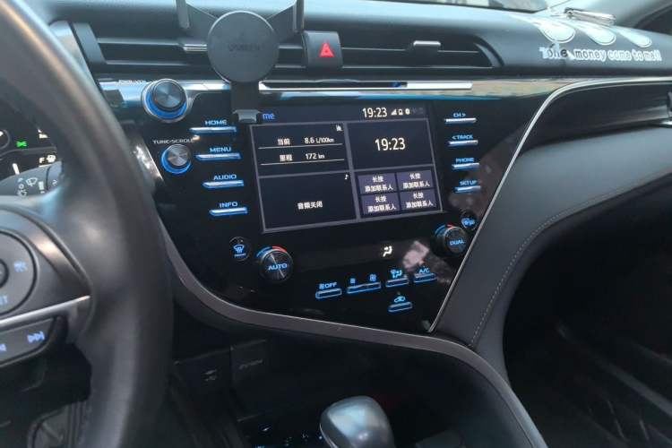 Used Toyota Camry 2018 2.5G Luxury Edition Audio And AC Panel