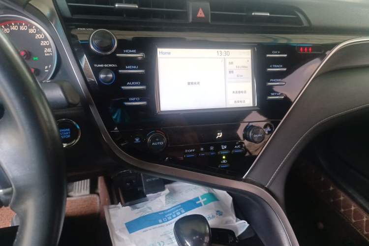 Used Toyota Camry 2018 2.5S Fēngshàng Edition Audio And AC Panel