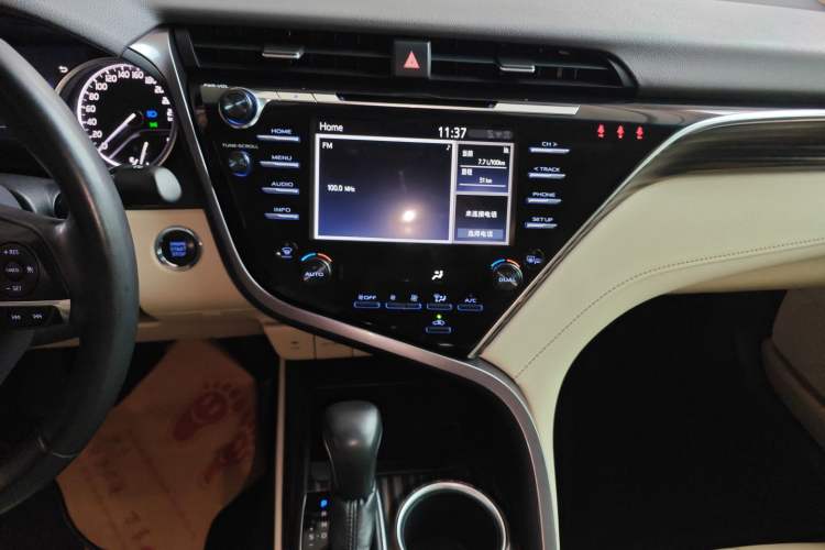 Used Toyota Camry 2018 2.5G Luxury Edition Audio And AC Panel