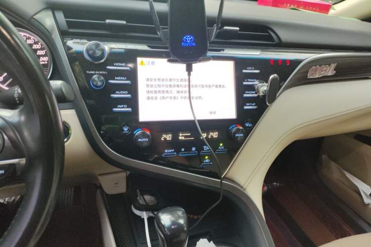 Used Toyota Camry 2018 2.5G Luxury Edition Audio And AC Panel