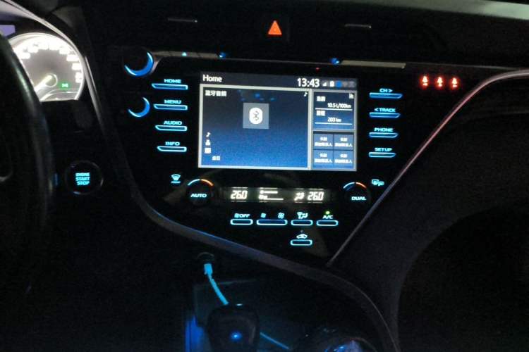 Used Toyota Camry 2018 2.5G Luxury Edition Audio And AC Panel