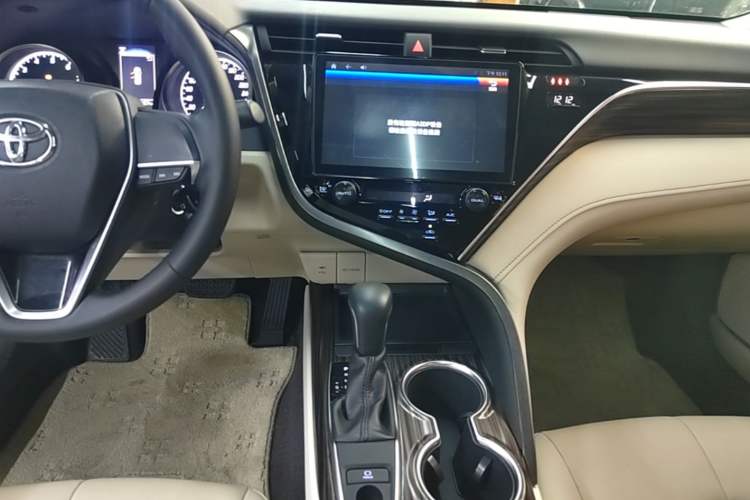 Used Toyota Camry 2018 2.0E Leading Edition Audio And AC Panel