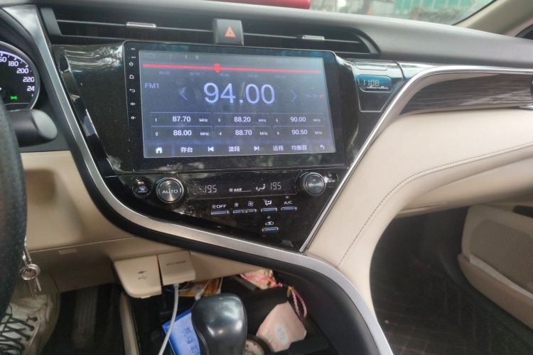 Used Toyota Camry 2018 2.0E Elite Edition Audio And AC Panel