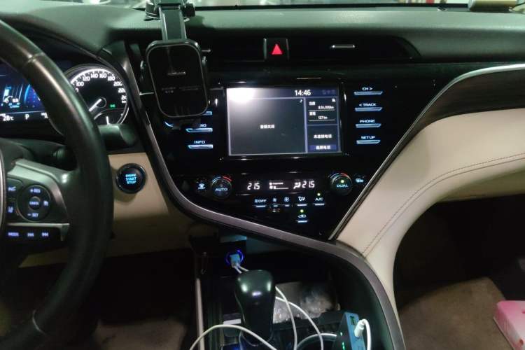 Used Toyota Camry 2018 2.0G Luxury Edition Audio And AC Panel