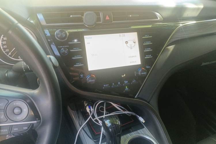 Used Toyota Camry 2018 Dual-Engine 2.5 HG Luxury Edition Audio And AC Panel