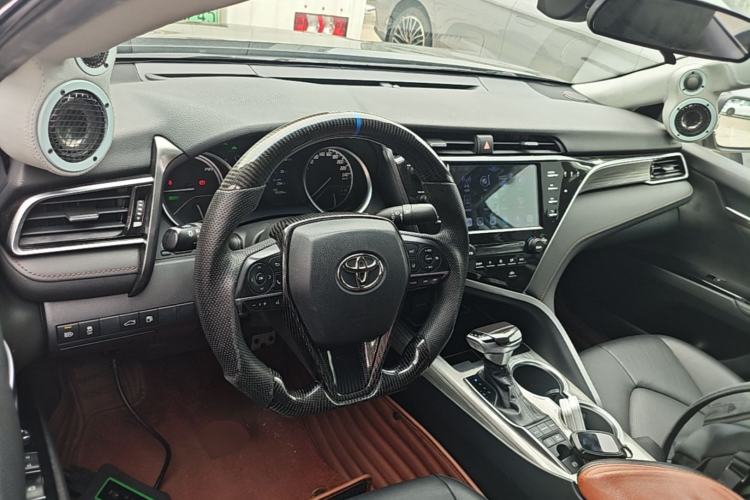 Used Toyota Camry 2018 Dual-Engine 2.5 HG Luxury Edition Center Console