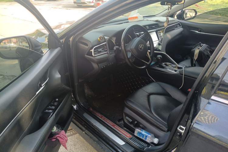 Used Toyota Camry 2018 2.0G Luxury Edition Driver Seat