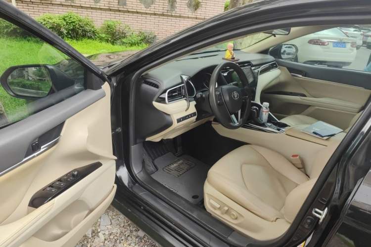 Used Toyota Camry 2018 2.0E Elite Edition Driver Seat