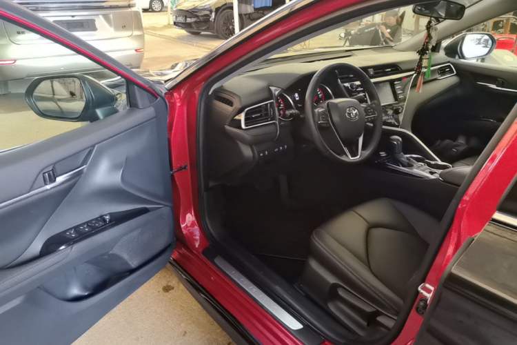 Used Toyota Camry 2018 2.0S FENGSHANG Edition Driver Seat