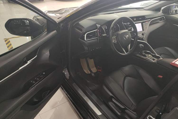 Used Toyota Camry 2018 2.0S FENGSHANG Edition Driver Seat
