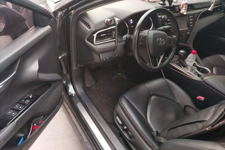Used Toyota Camry 2018 2.0G Luxury Edition Driver Seat
