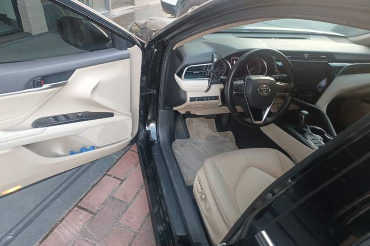 Used Toyota Camry 2018 2.0E Leading Edition Driver Seat