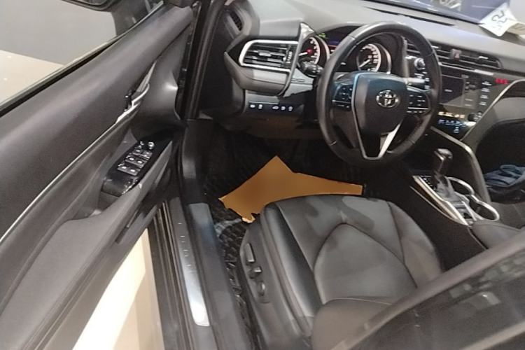 Used Toyota Camry 2018 2.5G Luxury Edition Driver Seat