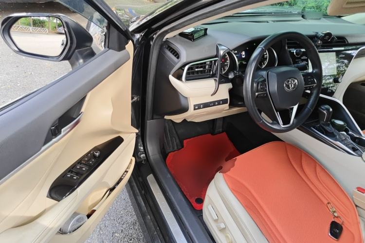 Used Toyota Camry 2018 2.5G Luxury Edition Driver Seat
