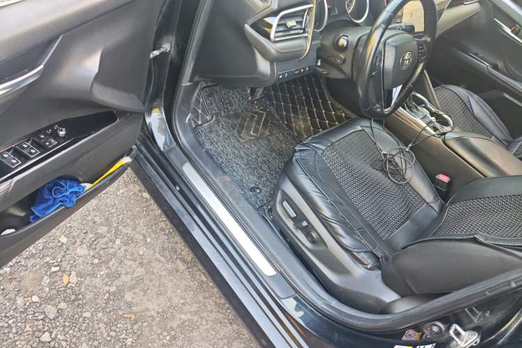 Used Toyota Camry 2018 2.5G Luxury Edition Driver Seat