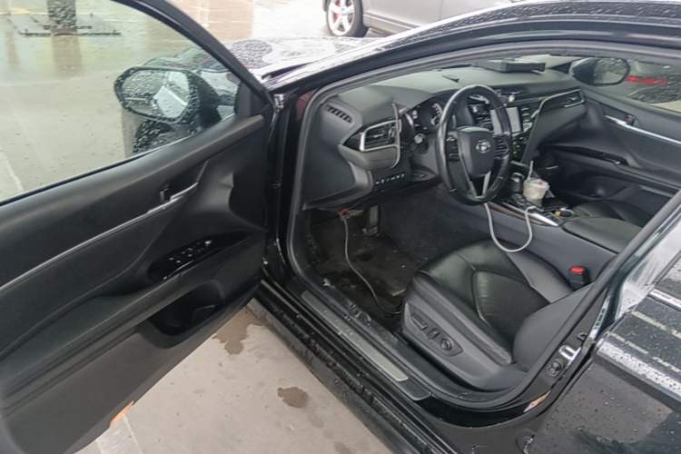 Used Toyota Camry 2018 2.0G Luxury Edition Driver Seat