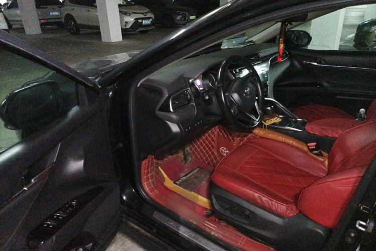 Used Toyota Camry 2018 2.5G Luxury Edition Driver Seat