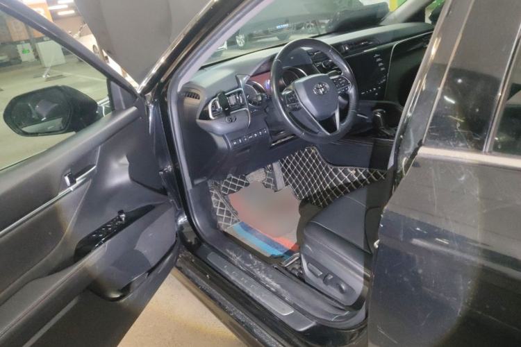 Used Toyota Camry 2018 2.5G Luxury Edition Driver Seat