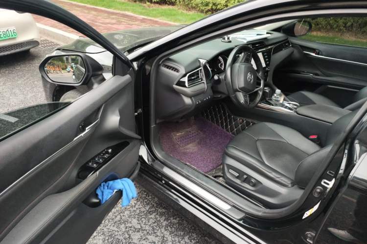 Used Toyota Camry 2018 2.5G Luxury Edition Driver Seat
