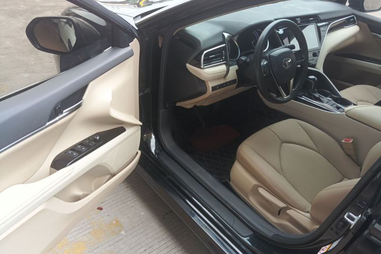 Used Toyota Camry 2018 2.0E Elite Edition Driver Seat