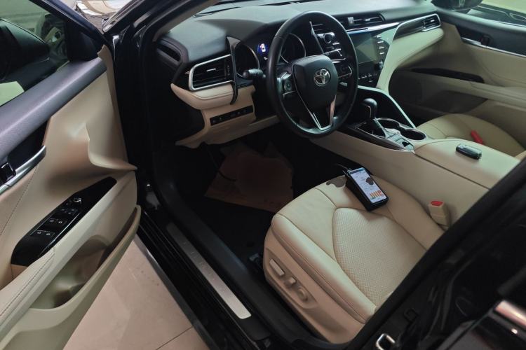Used Toyota Camry 2018 2.5G Luxury Edition Driver Seat
