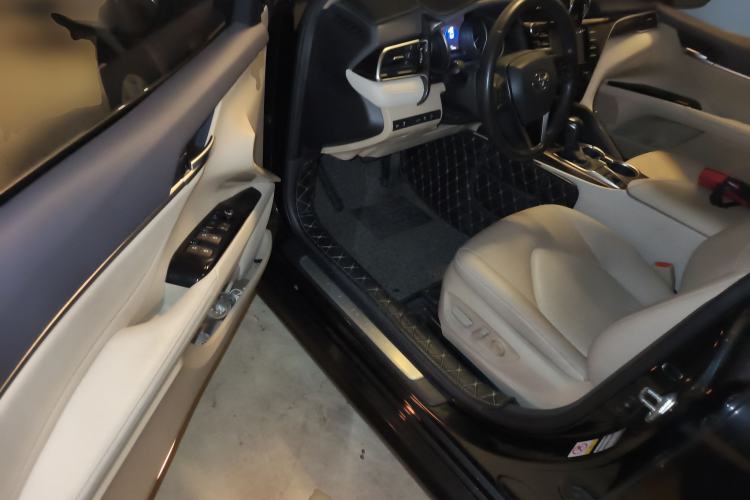 Used Toyota Camry 2018 2.0G Luxury Edition Driver Seat