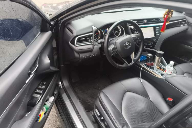 Used Toyota Camry 2018 2.0G Luxury Edition Driver Seat