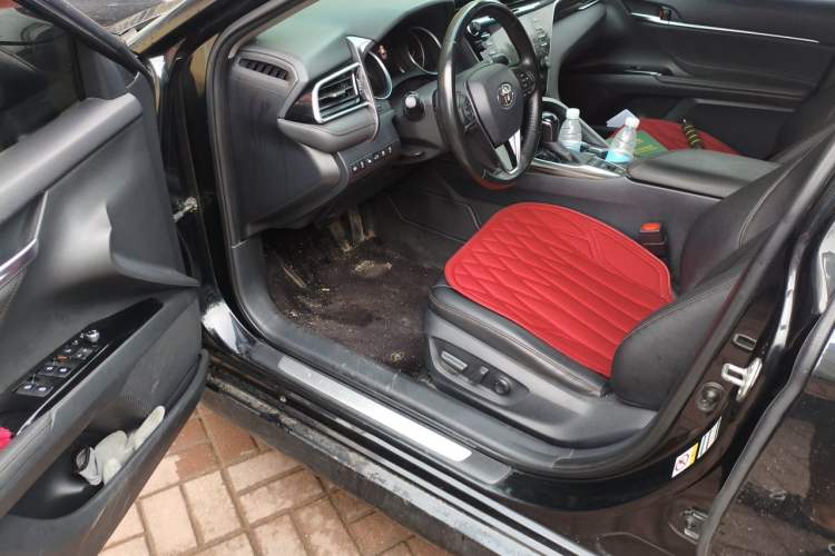 Used Toyota Camry 2018 2.5G Luxury Edition Driver Seat