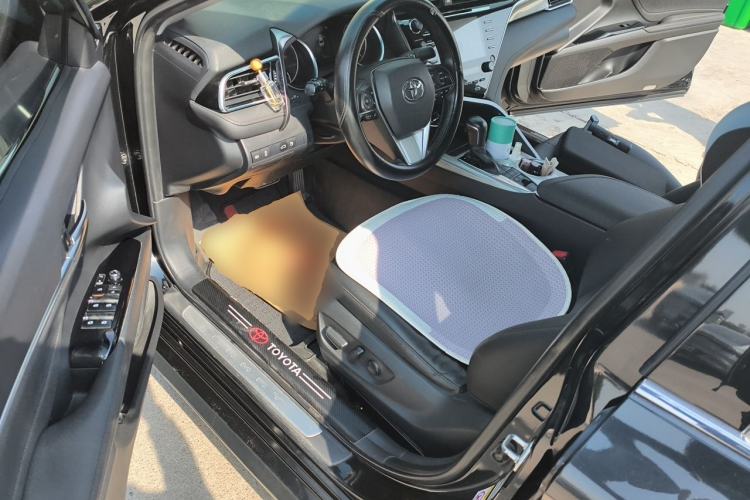Used Toyota Camry 2018 Dual-Engine 2.5 HG Luxury Edition Driver Seat