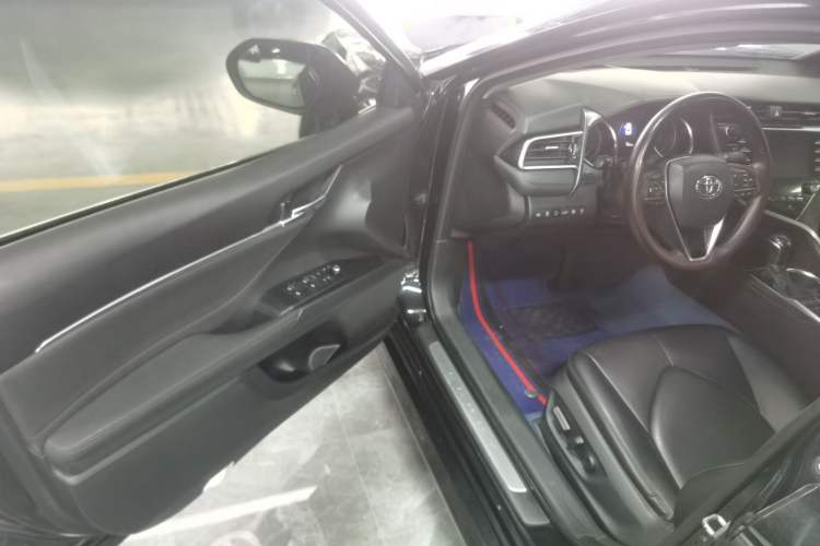 Used Toyota Camry 2018 2.5G Luxury Edition Driver Seat