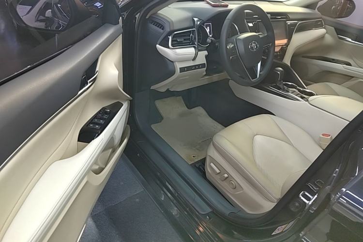 Used Toyota Camry 2018 2.0E Leading Edition Driver Seat
