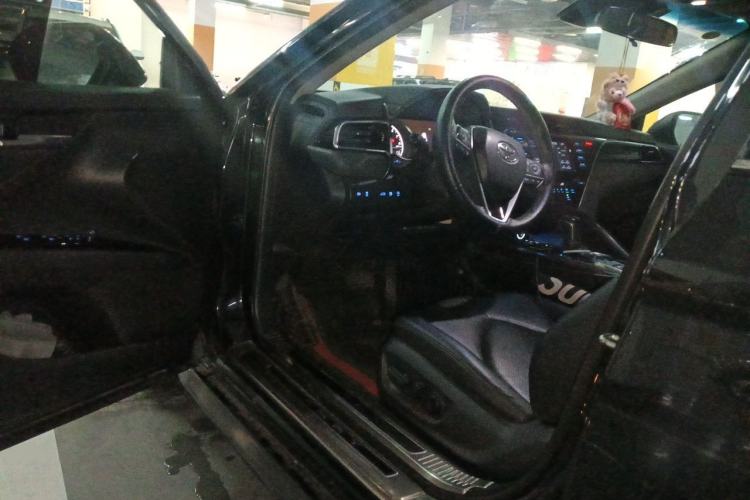 Used Toyota Camry 2018 2.0G Luxury Edition Driver Seat