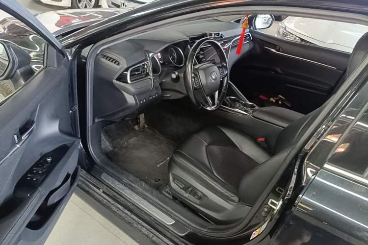 Used Toyota Camry 2018 2.5G Luxury Edition Driver Seat