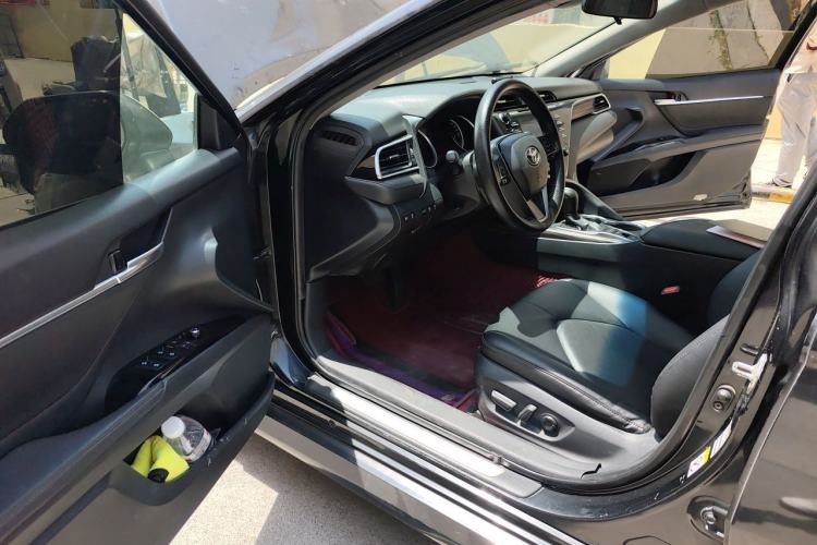 Used Toyota Camry 2018 2.5G Luxury Edition Driver Seat