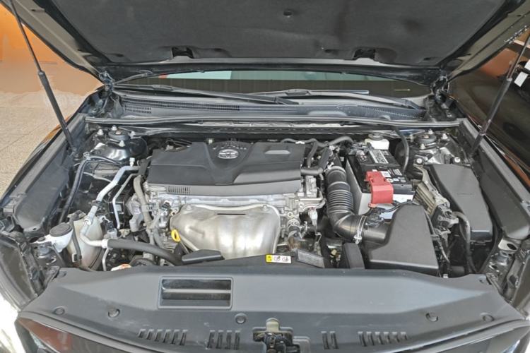Used Toyota Camry 2018 2.0G Luxury Edition Engine Bay