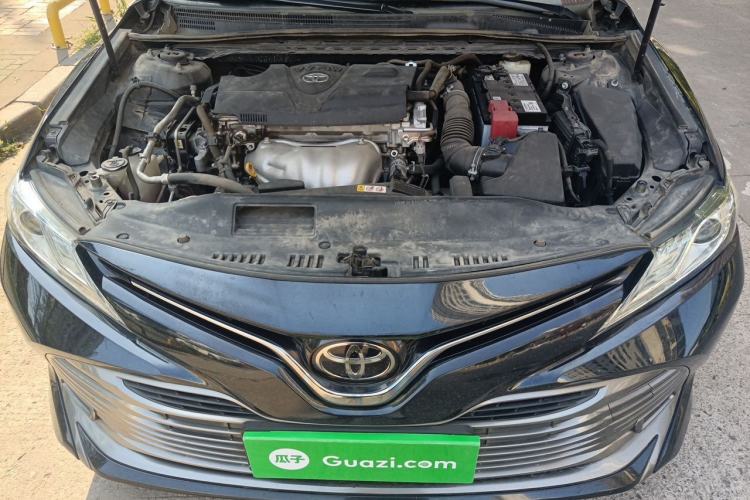 Used Toyota Camry 2018 2.0G Luxury Edition Engine Bay