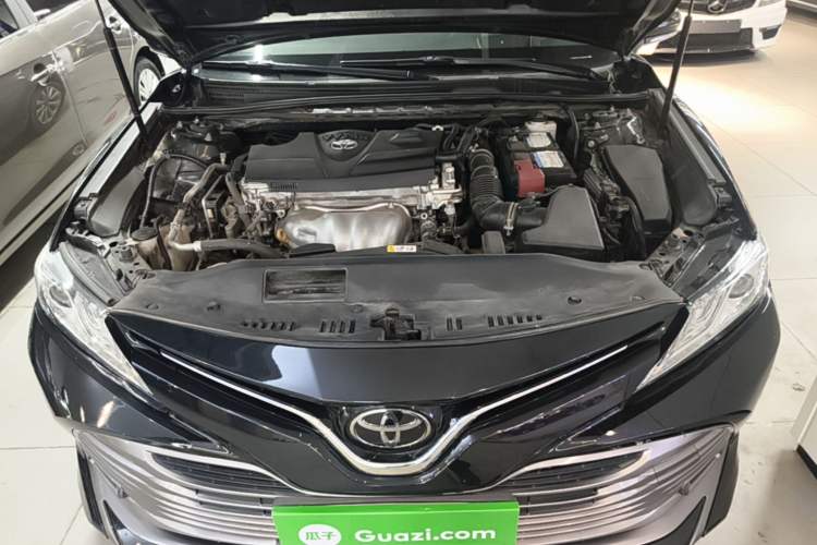 Used Toyota Camry 2018 2.0G Luxury Edition Engine Bay
