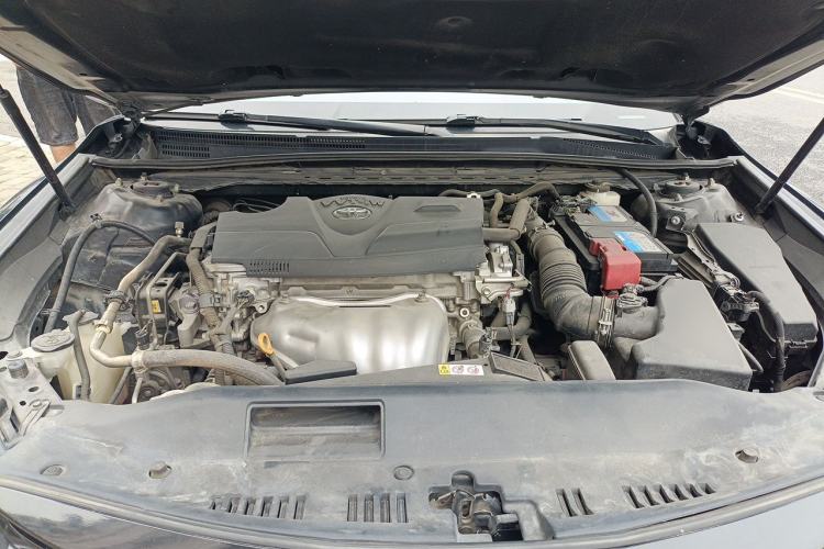 Used Toyota Camry 2018 2.0G Luxury Edition Engine Bay