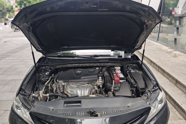 Used Toyota Camry 2018 2.0G Luxury Edition Engine Bay
