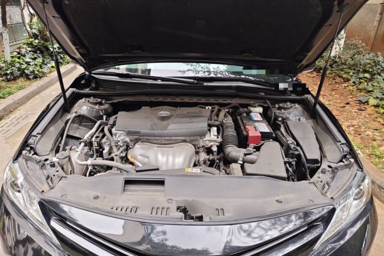 Used Toyota Camry 2018 2.0G Luxury Edition Engine Bay