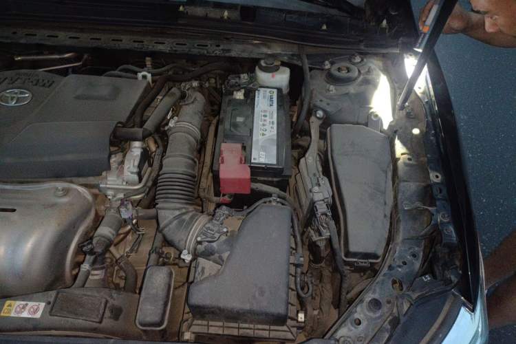Used Toyota Camry 2018 2.0G Luxury Edition Engine Bay Left