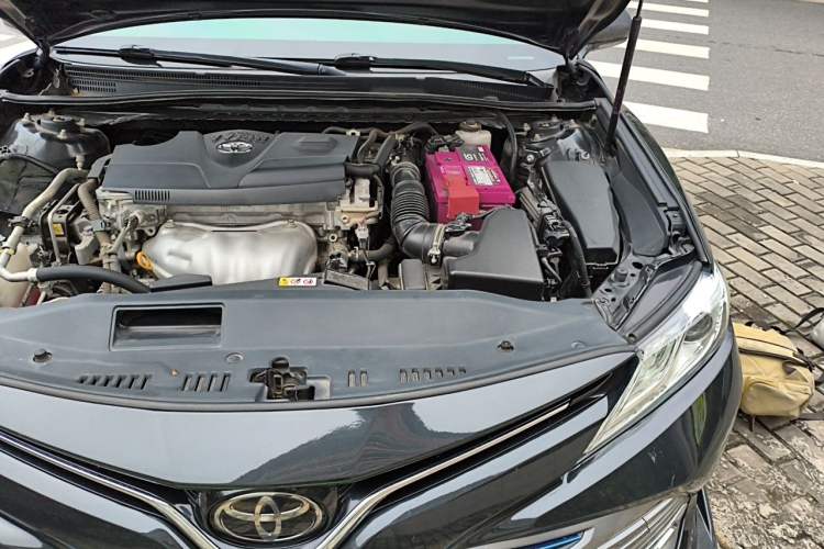 Used Toyota Camry 2018 2.0G Luxury Edition Engine Bay Left