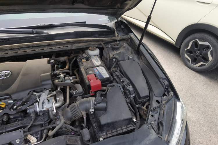 Used Toyota Camry 2018 2.5G Luxury Edition Engine Bay Left