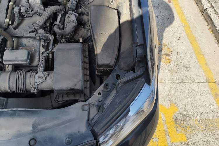 Used Toyota Camry 2018 Dual-Engine 2.5 HG Luxury Edition Engine Bay Left