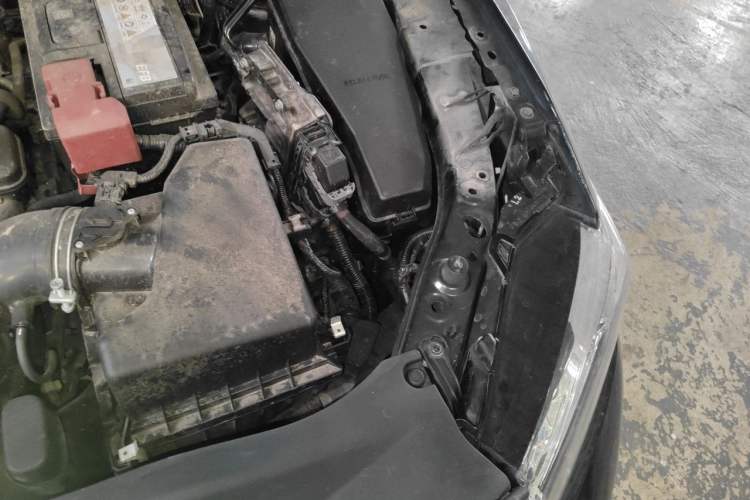 Used Toyota Camry 2018 2.5G Luxury Edition Engine Bay Left